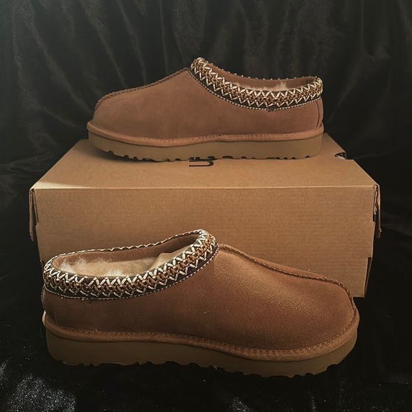 Ugg Chestnut Tasman Slipper - Picture 2 of 5